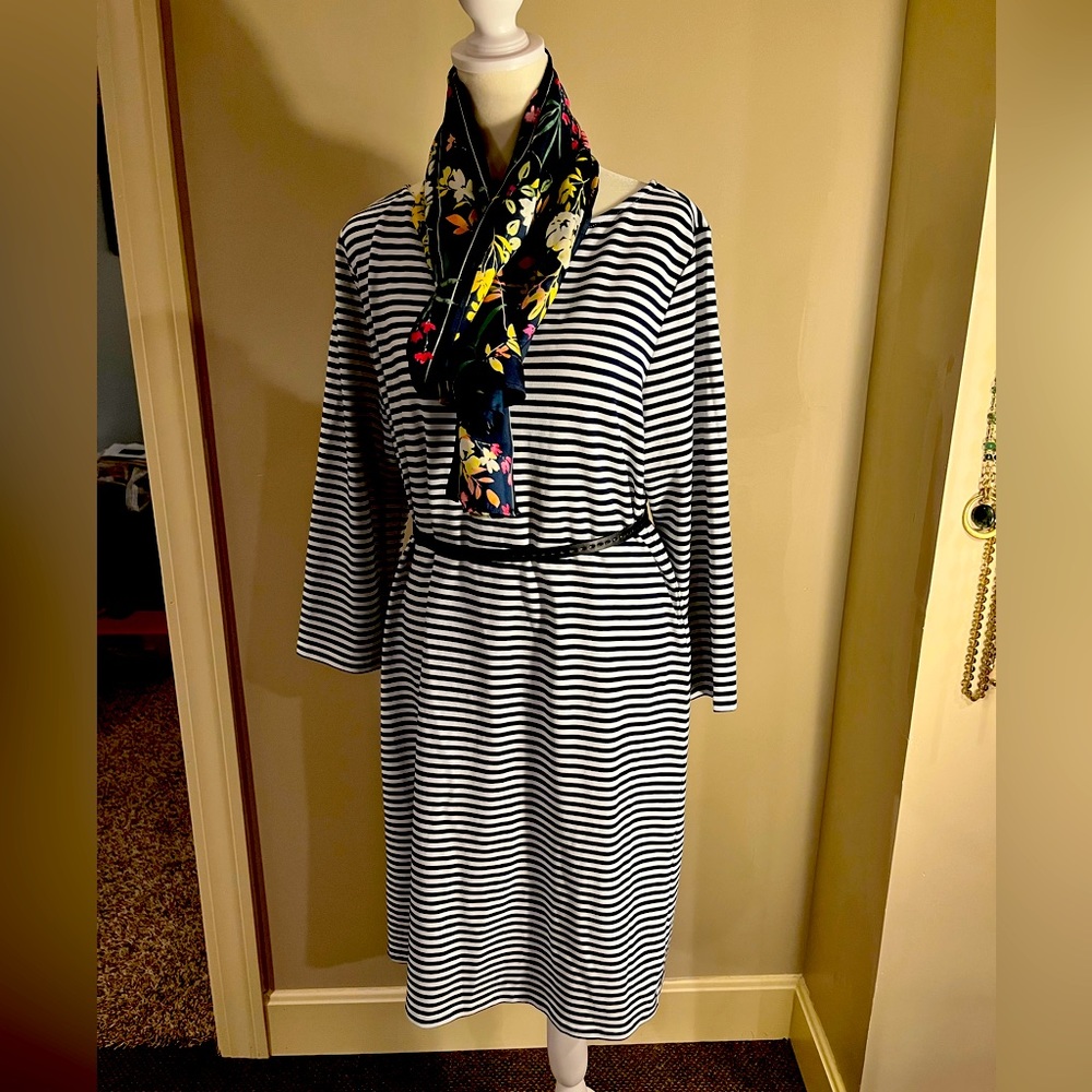 White with deep navy stripes, Preston and York shift dress size M